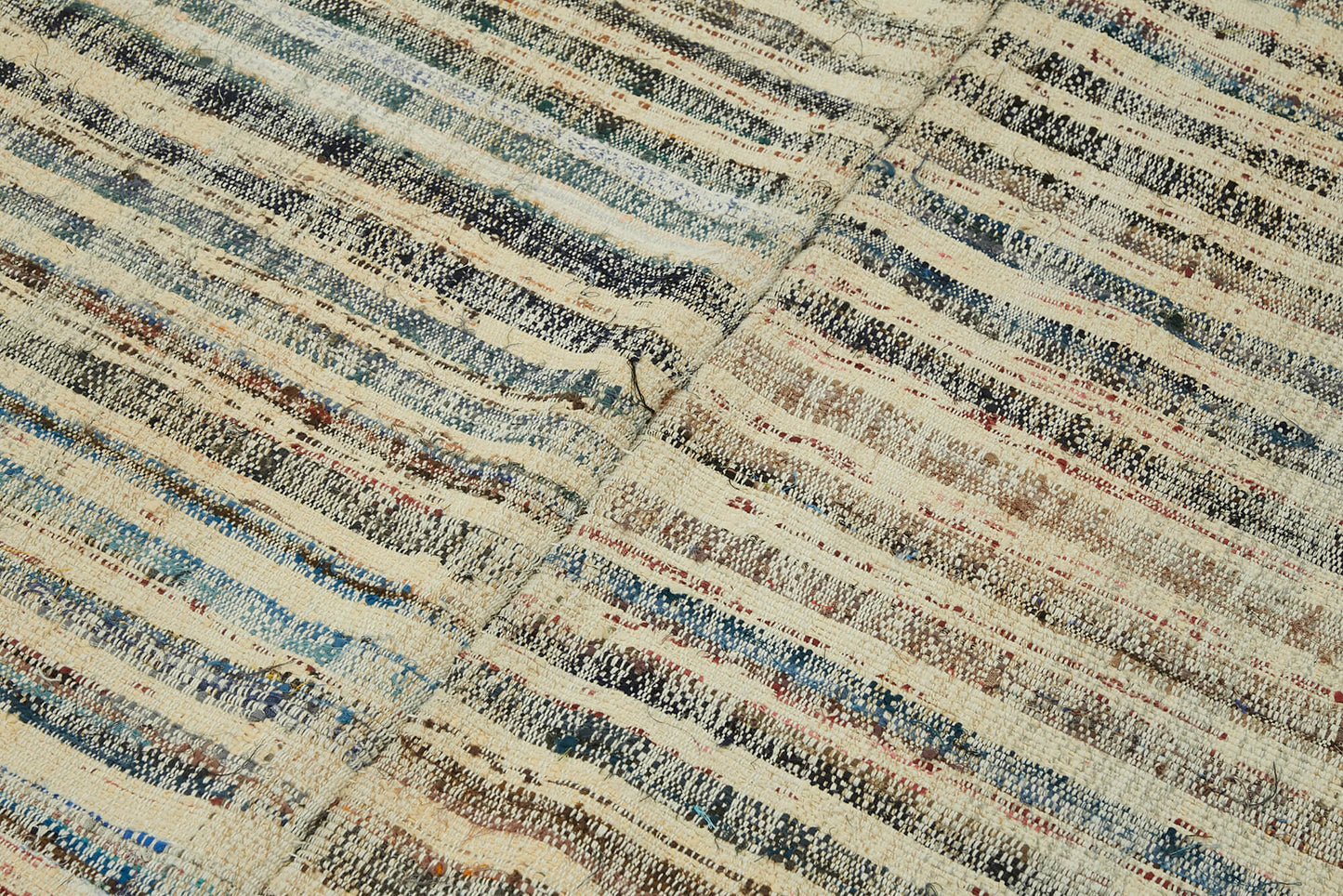 5x9 Vintage Chaput Kilim Rug - 47313