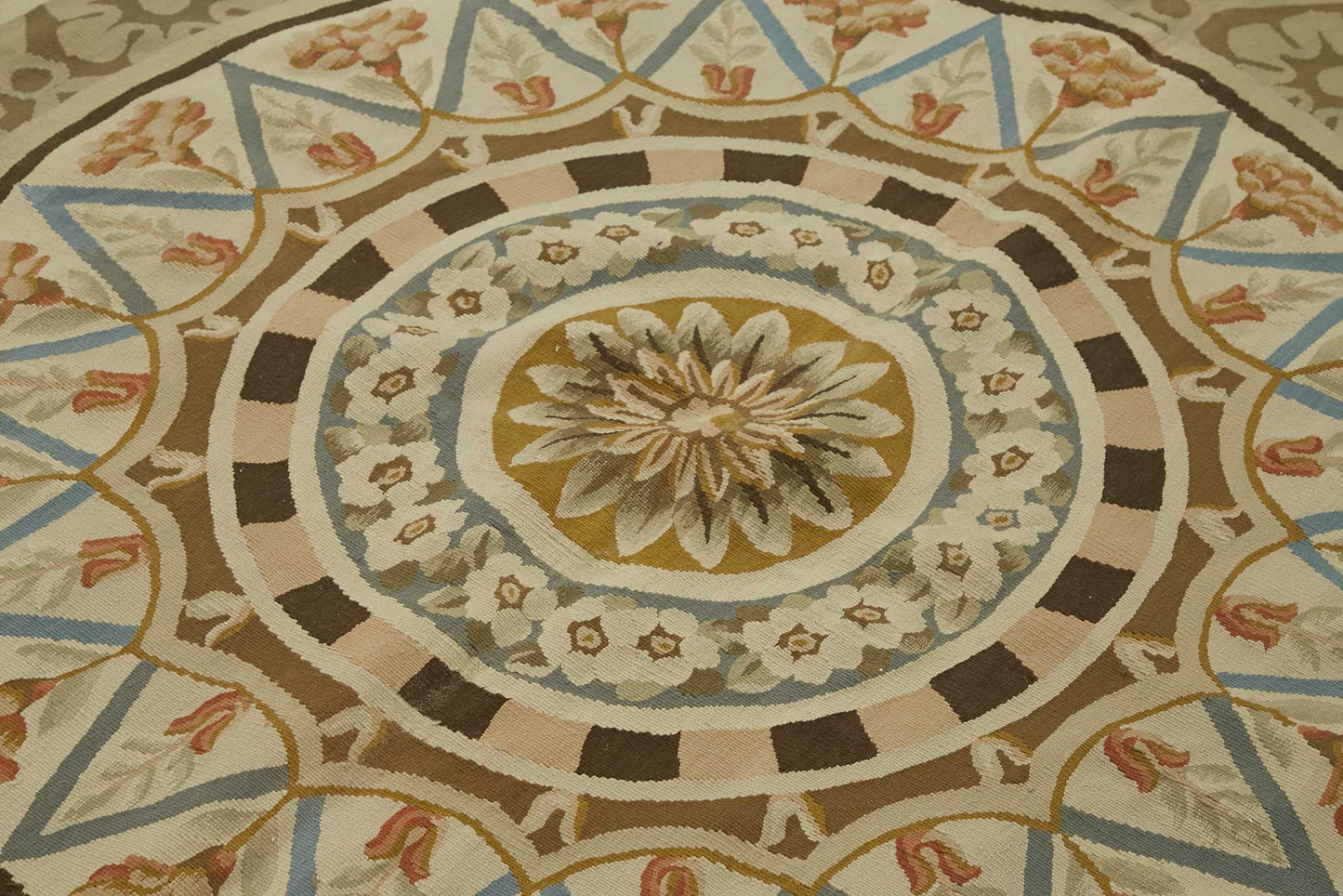 7x9 Floral Aubusson Kilim - 47439