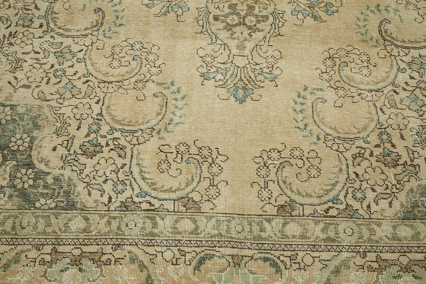 10x13 Vintage Hand-Knotted Rug - 47688