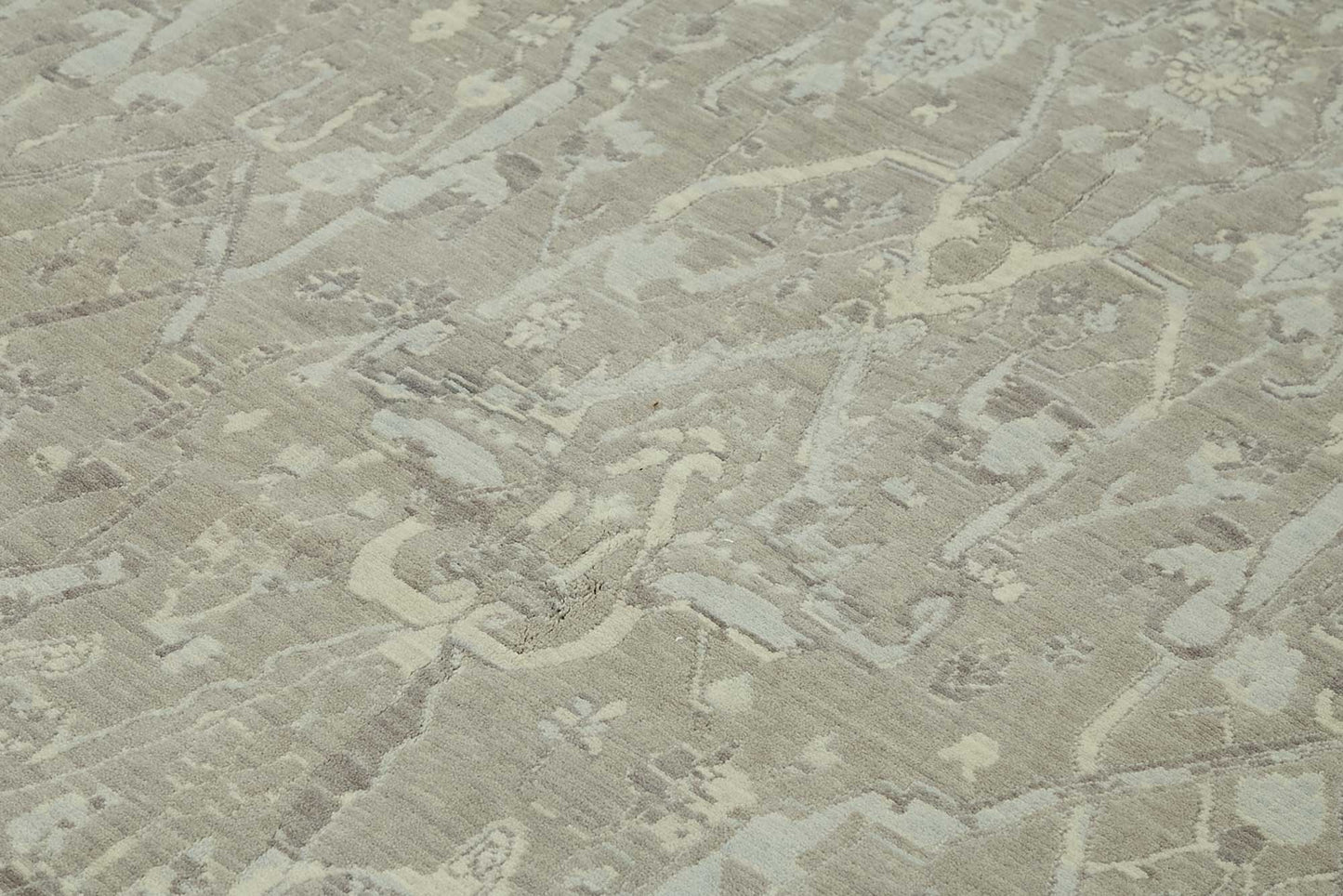 7x10 Hand-Knotted Wool Oushak Rug - 47704