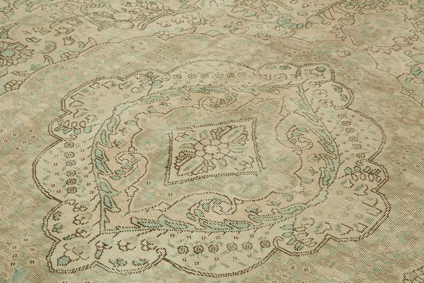 9x13 Vintage Hand-Knotted Rug - 47875