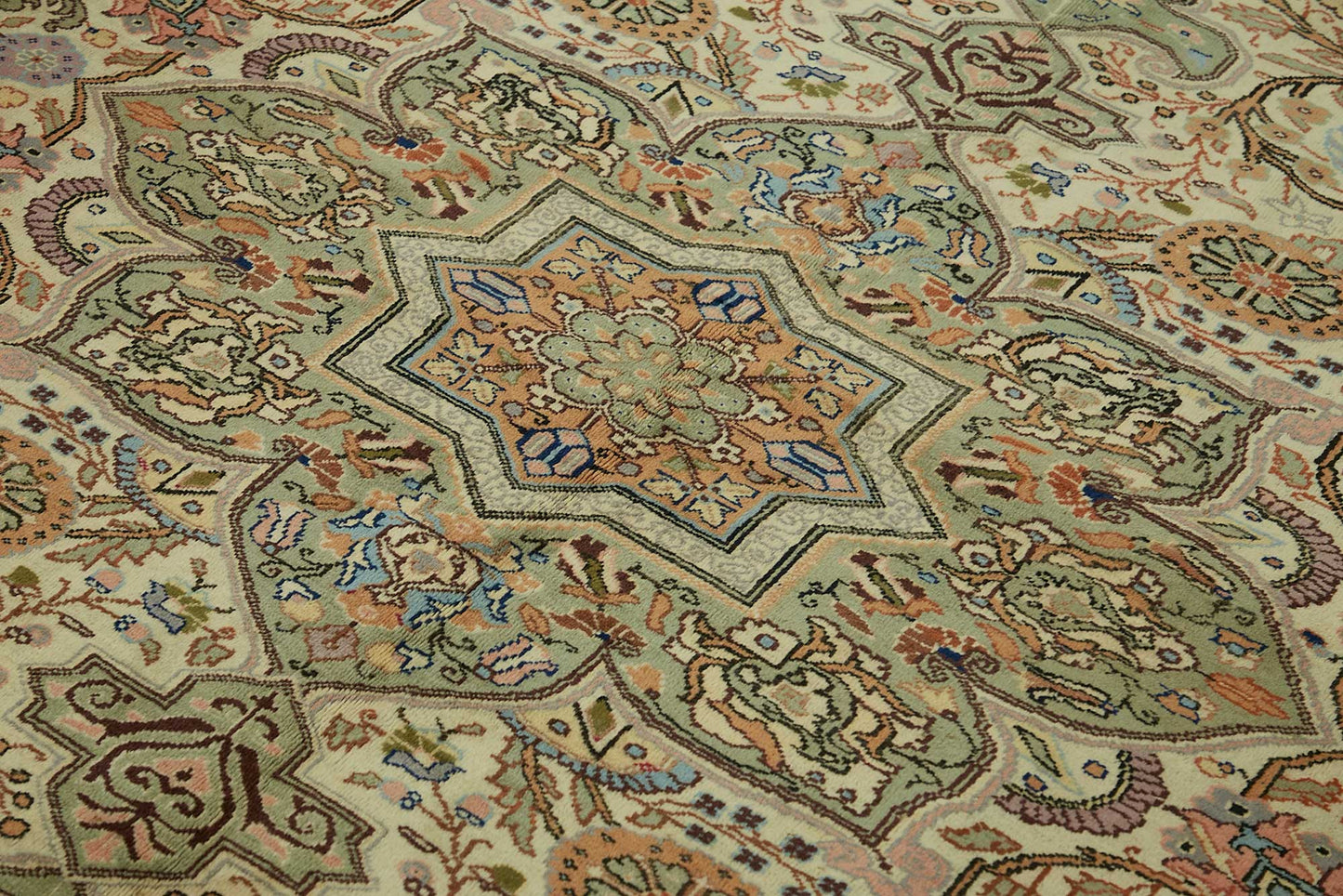6x9 Hand-Knotted Turkish Wool Rug - 49005