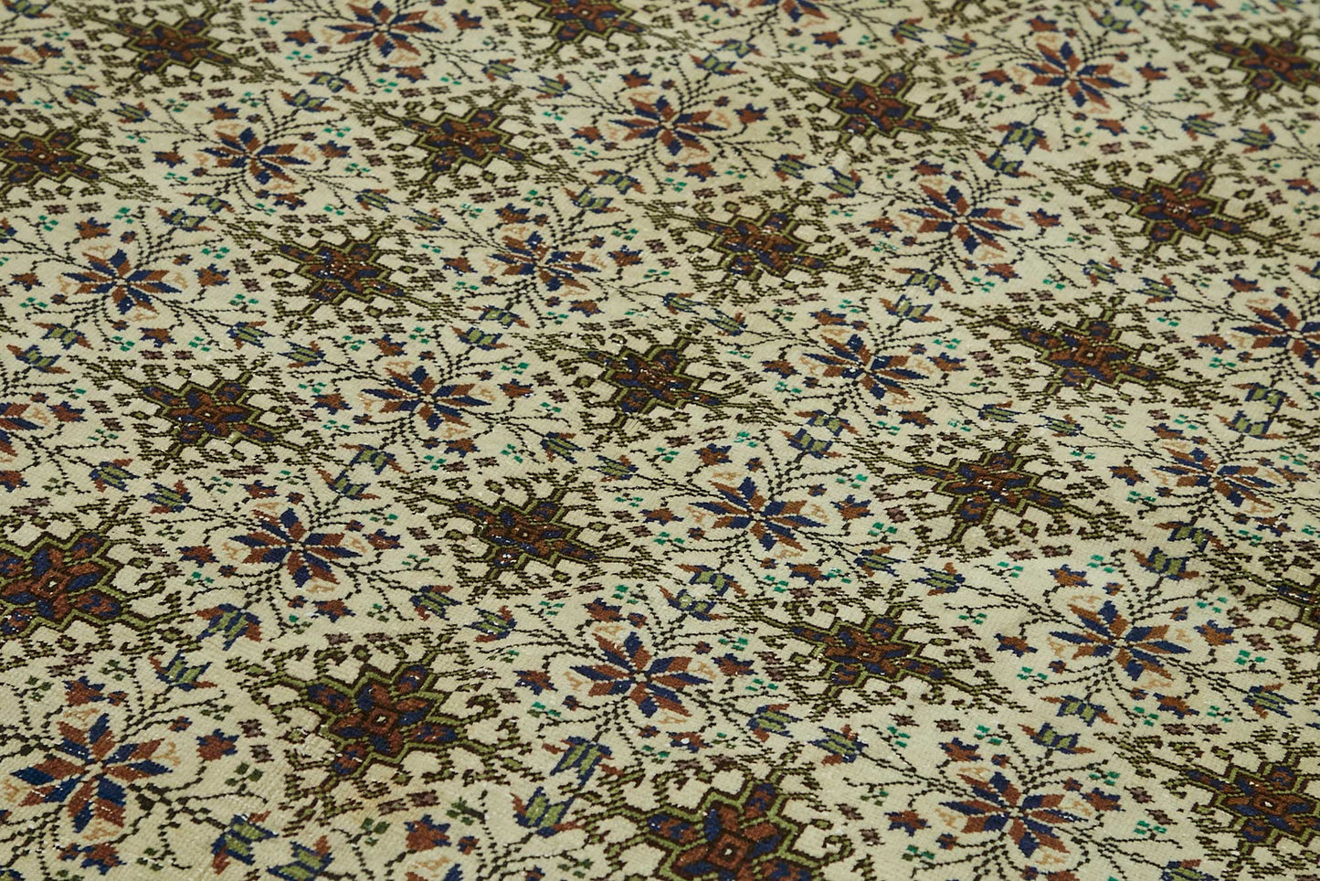 6x10 Hand-Knotted Turkish Wool Rug - 49042