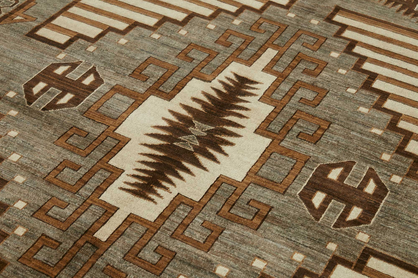 7x10 Hand-Knotted Wool Oushak Rug - 49131