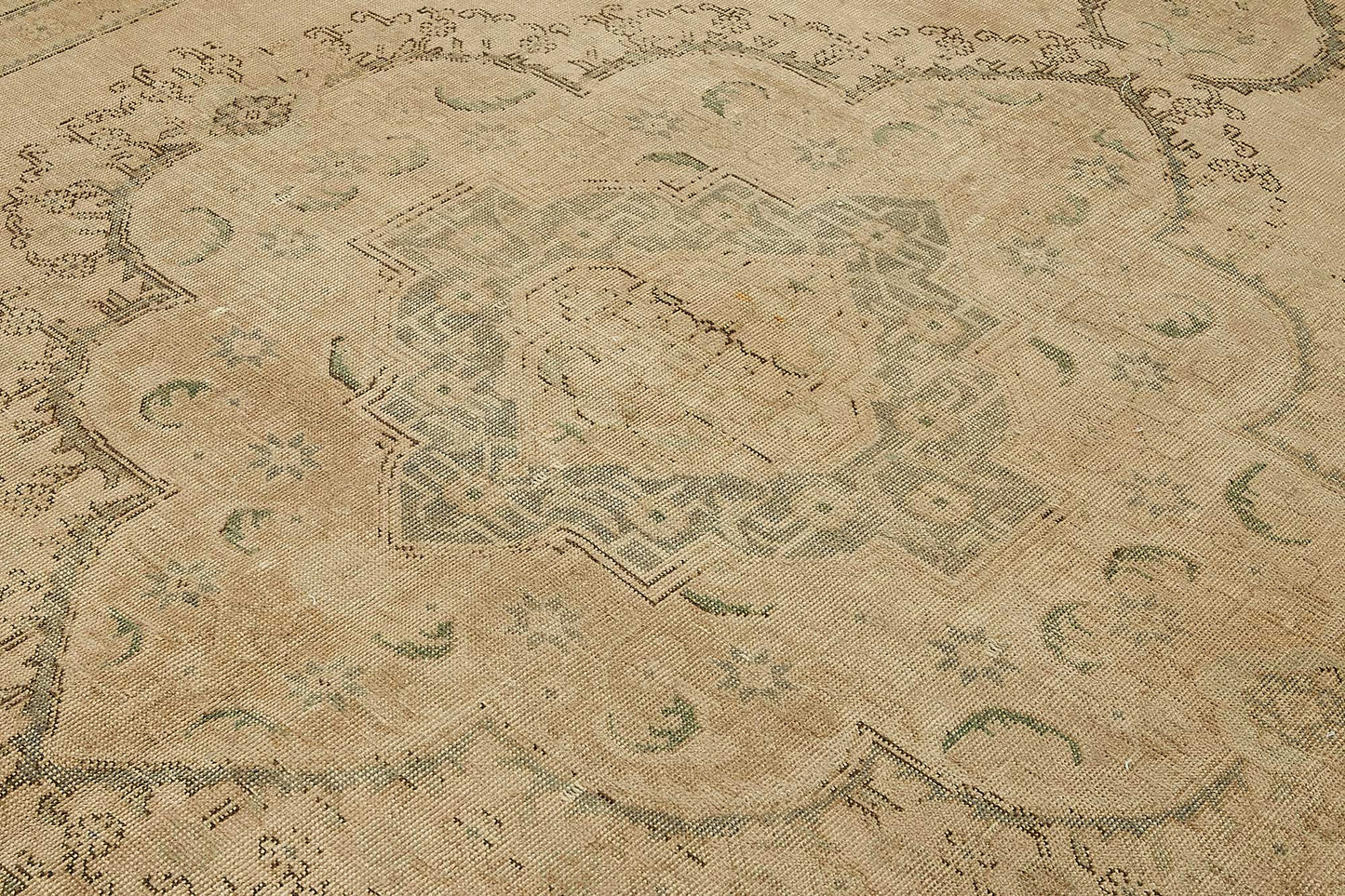 10x13 Handwoven Persian Rug - 49475