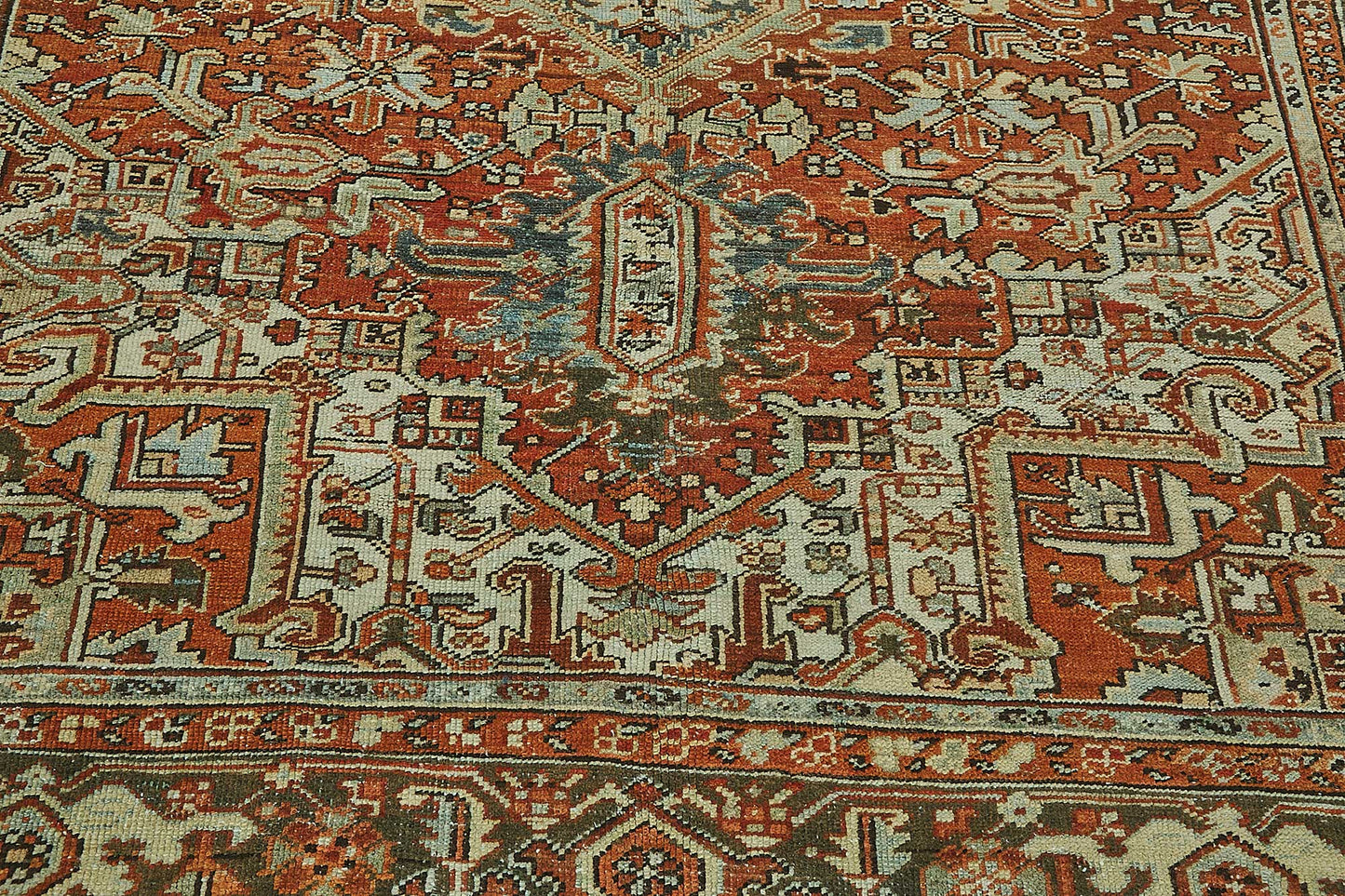 7x11 Beige Antique Persian Heriz Rug - 50042