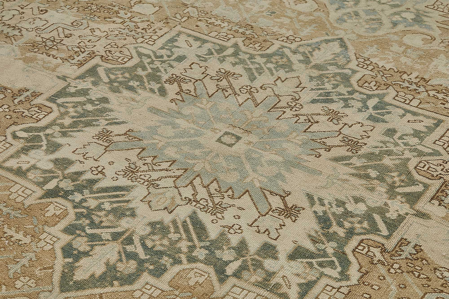 9x12 Beige Antique Persian Heriz Rug - 50141