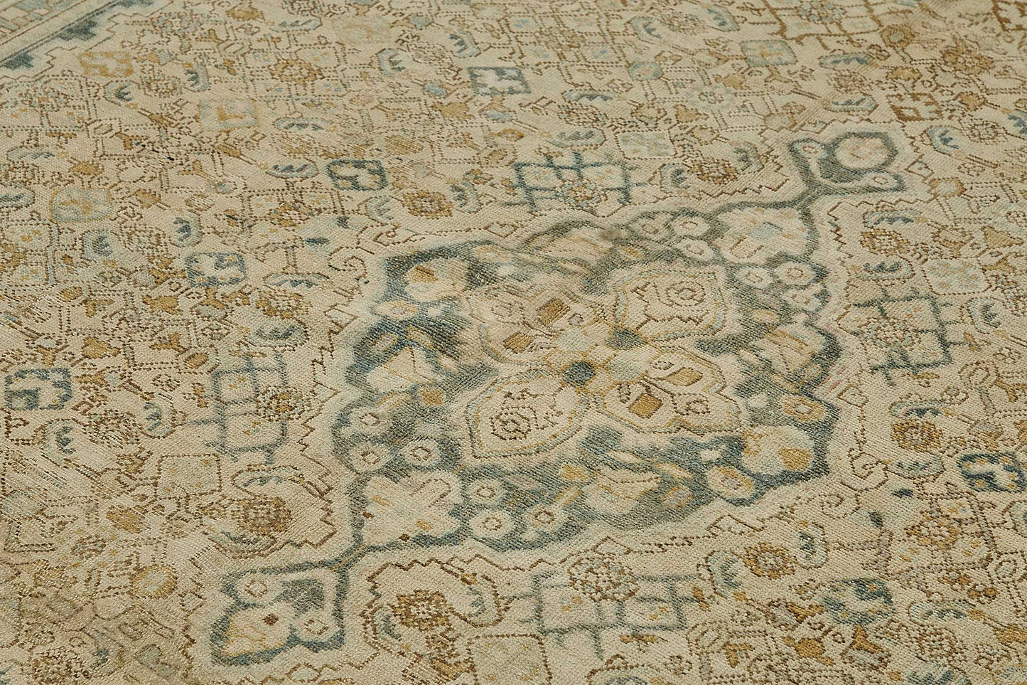 8x11 Beige Antique Persian Heriz Rug - 50152