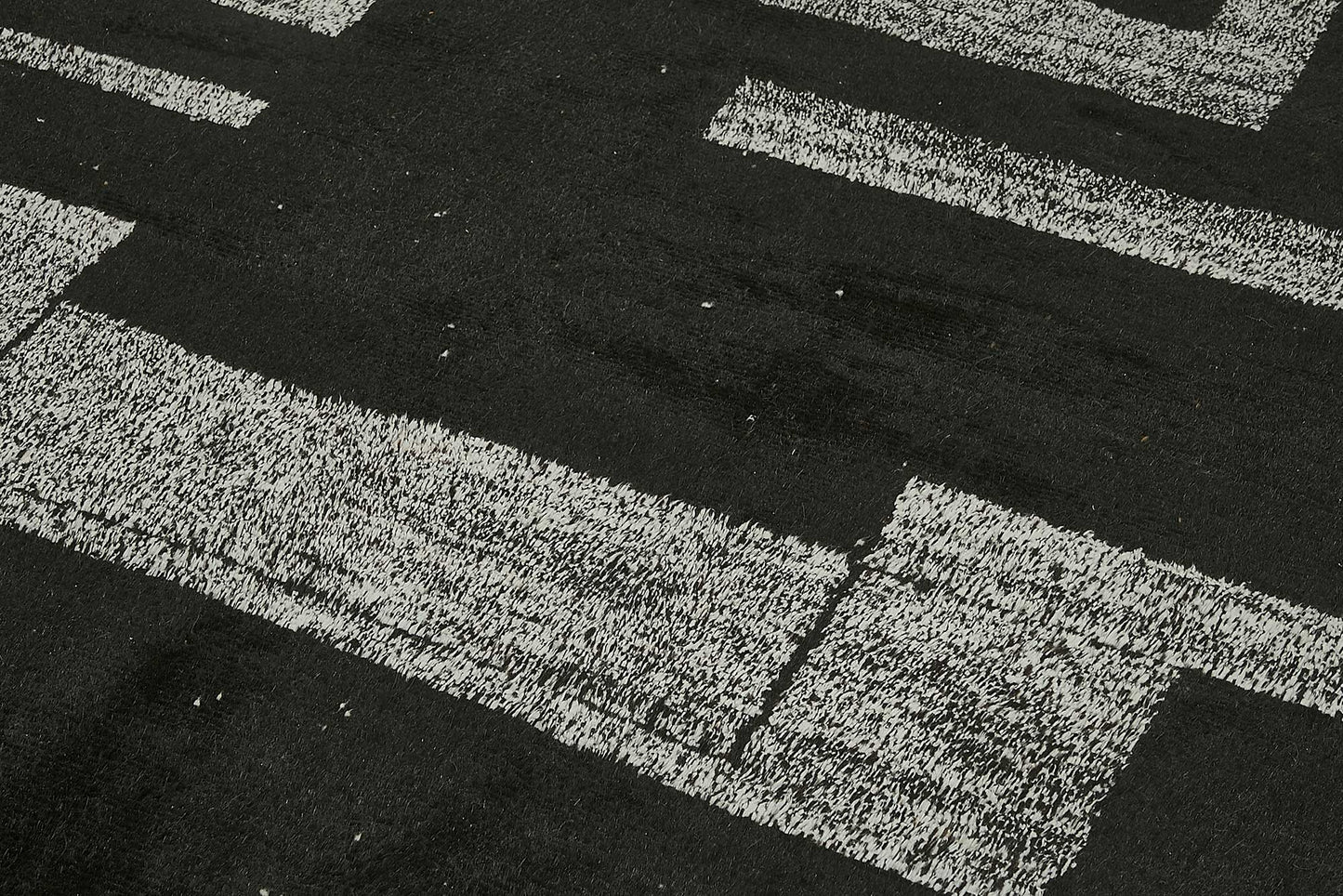 8x11 Black Recycled Chaput Rug - 50319