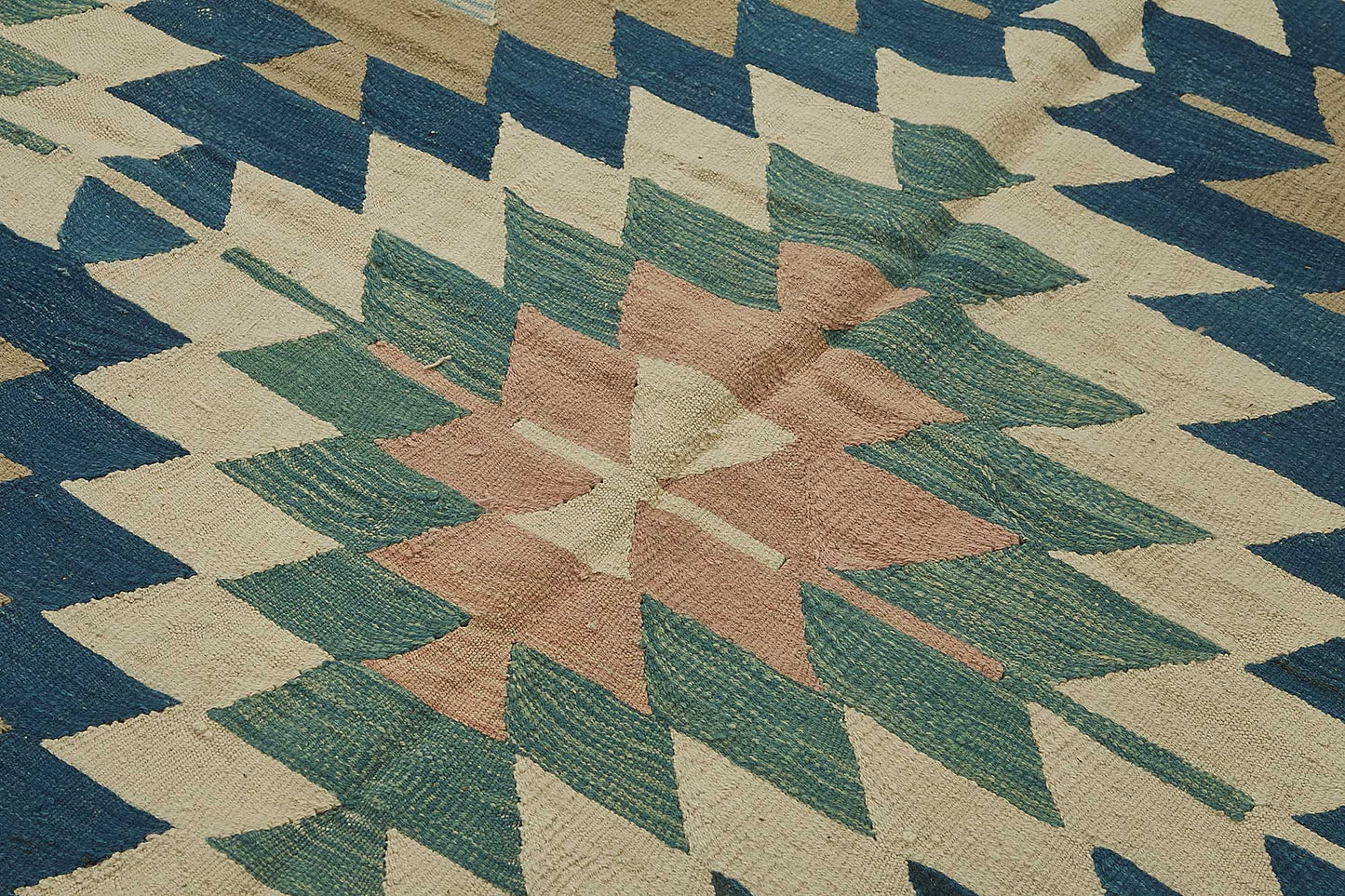 6x9 Handwoven Turkish Kilim Rug - 50518