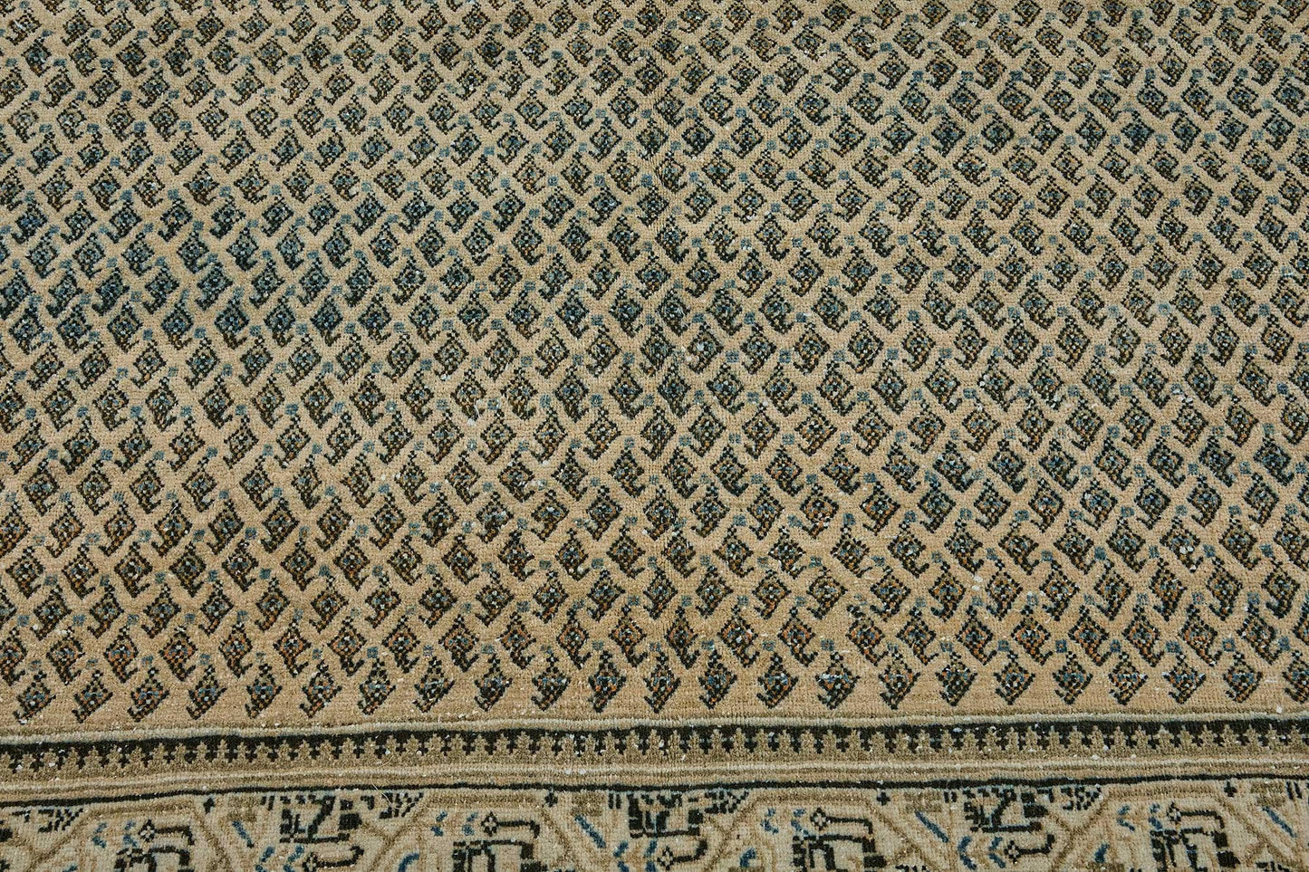 7x10 Hand-Knotted Vintage Rug - 51015