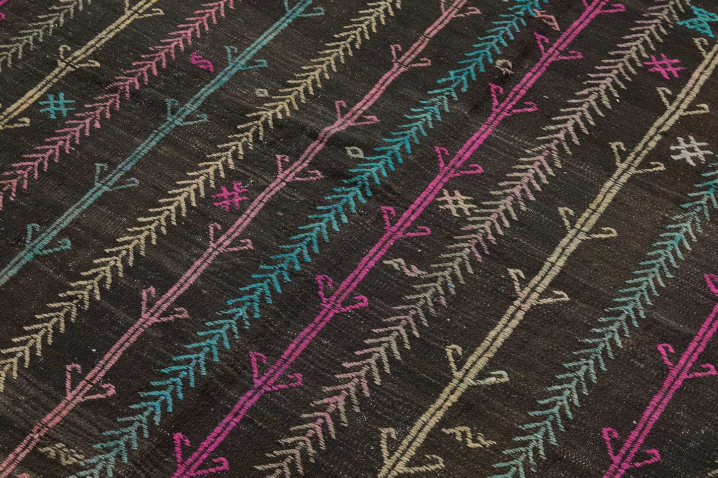 5x9 Vintage Turkish Goat Hair Kilim Rug - 51252