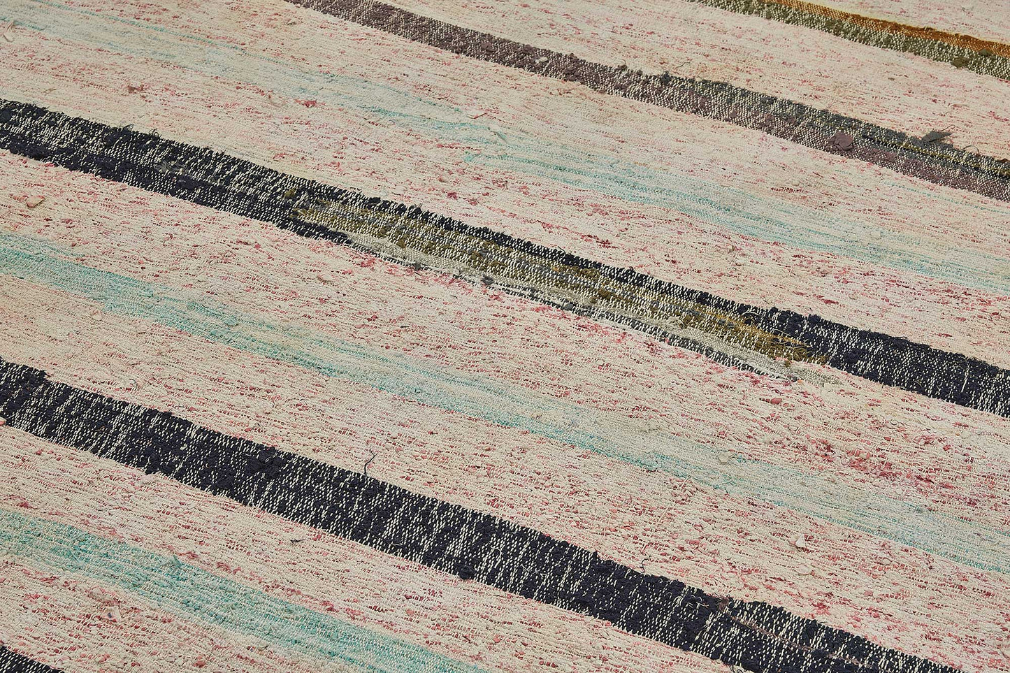6x9 Handmade Vintage Chaput Kilim Rug - 51831