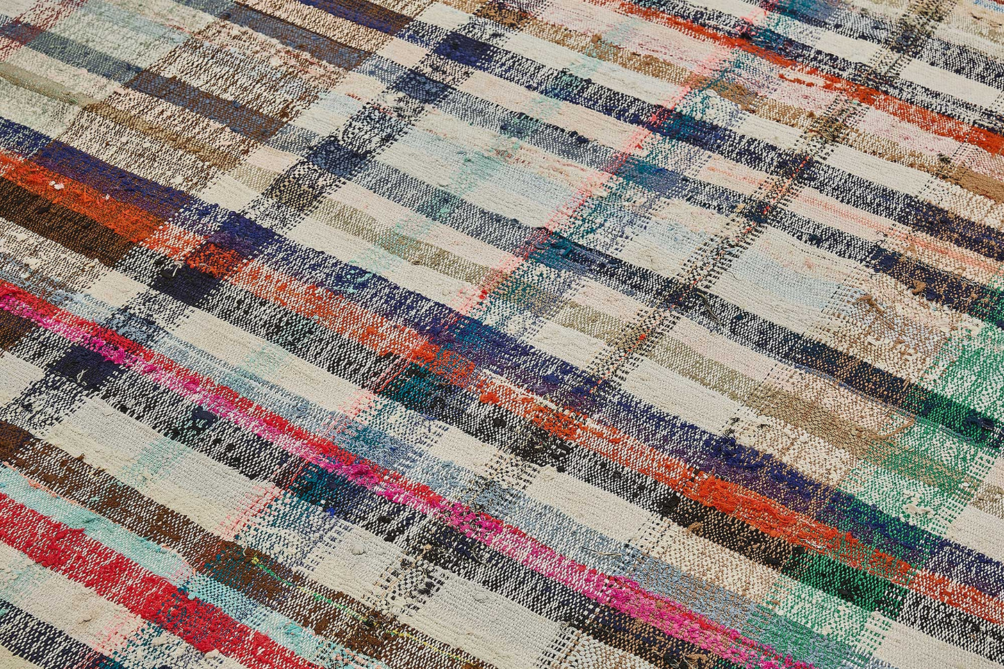 6x10 Handmade Vintage Chaput Kilim Rug - 51877