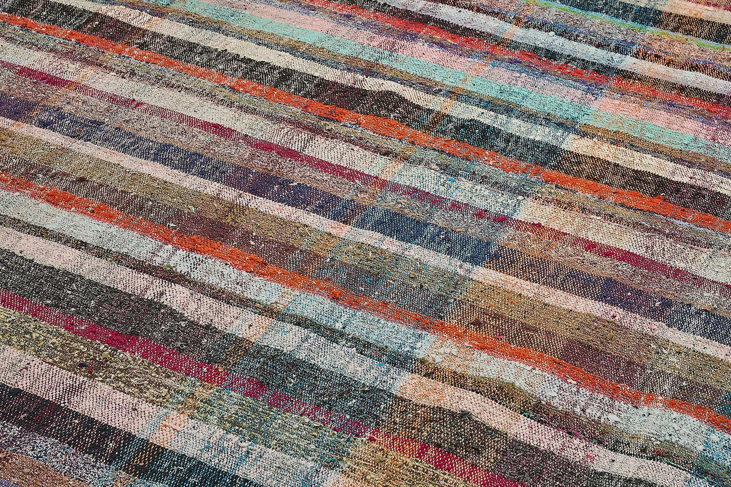 6x11 Handmade Vintage Chaput Kilim Rug - 51878
