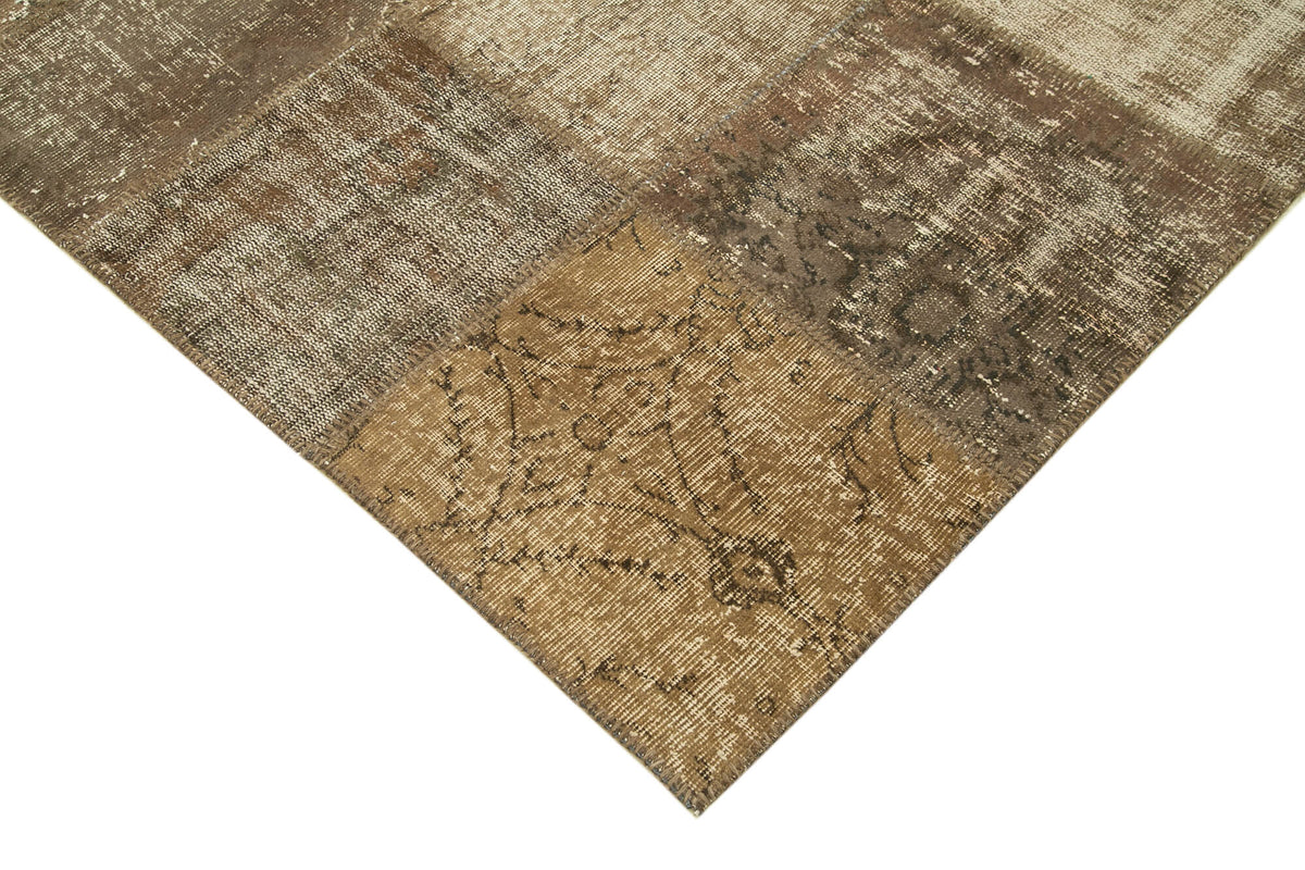 8x11 Brown Patchwork Rug- 12288