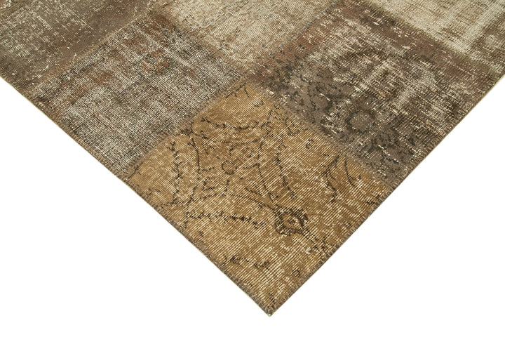 8x11 Brown Patchwork Rug- 12288
