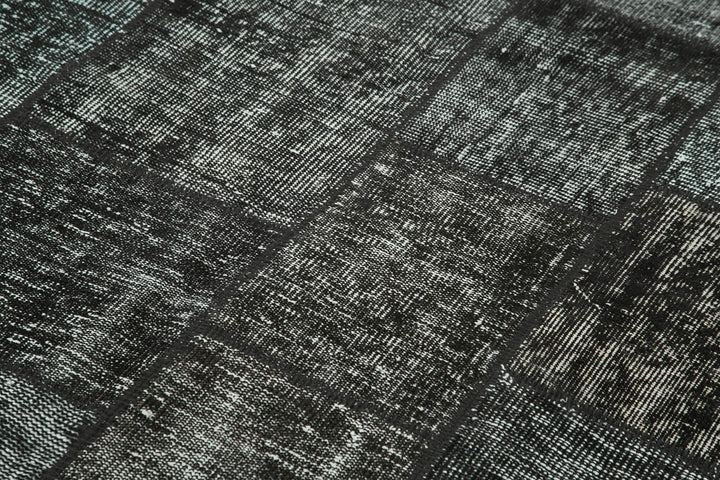 6x8 Black Patchwork Rug - 20244