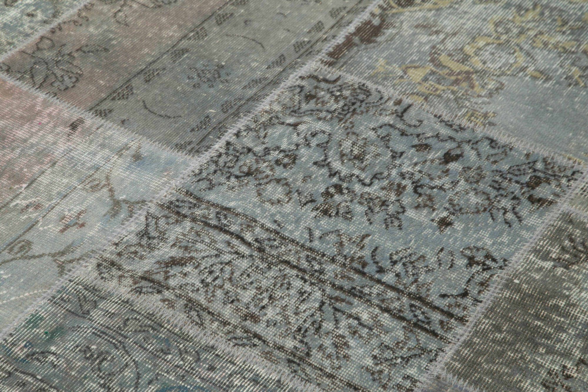 6x8 Grey Patchwork Rug - 20916