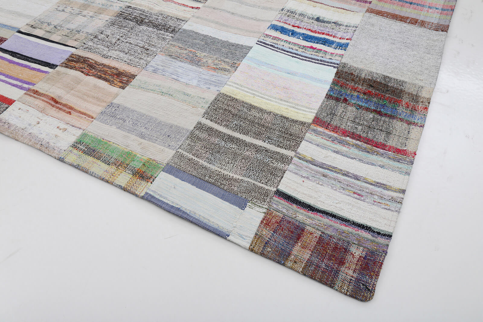 8x11 Beige Kilim Patchwork Rug - 22556