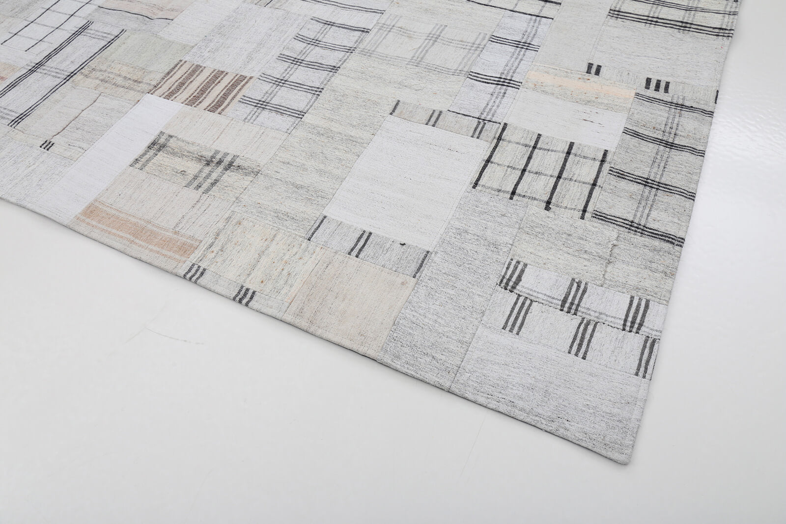 8x10 Beige Kilim Patchwork Rug - 22562