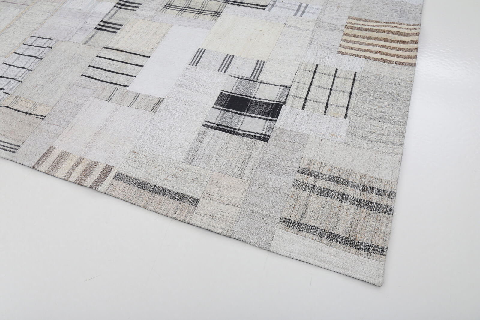 8x10 Beige Kilim Patchwork Rug - 22563