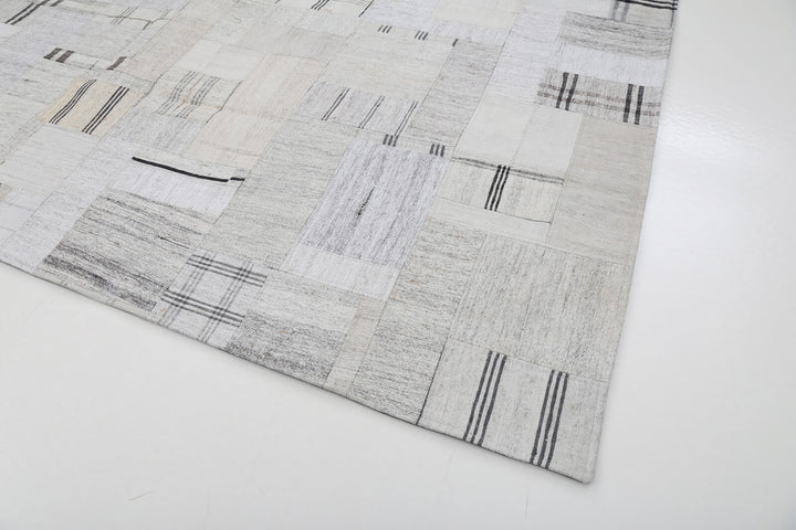 8x10 Beige Kilim Patchwork Rug - 22565