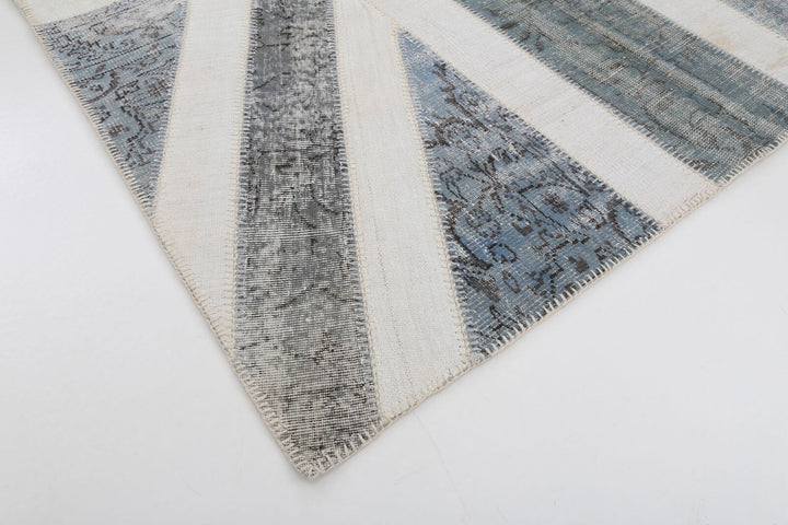 7x10 British Flag Patchwork Rug - 22629