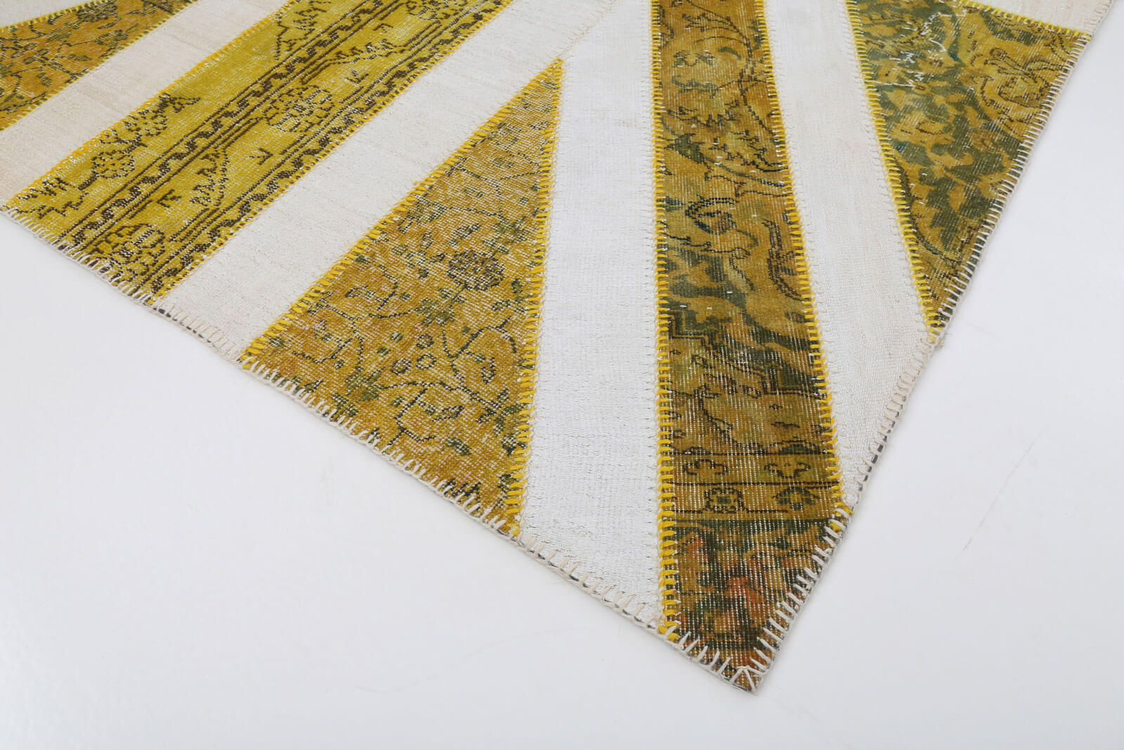 7x10 British Flag Patchwork Rug - 22631