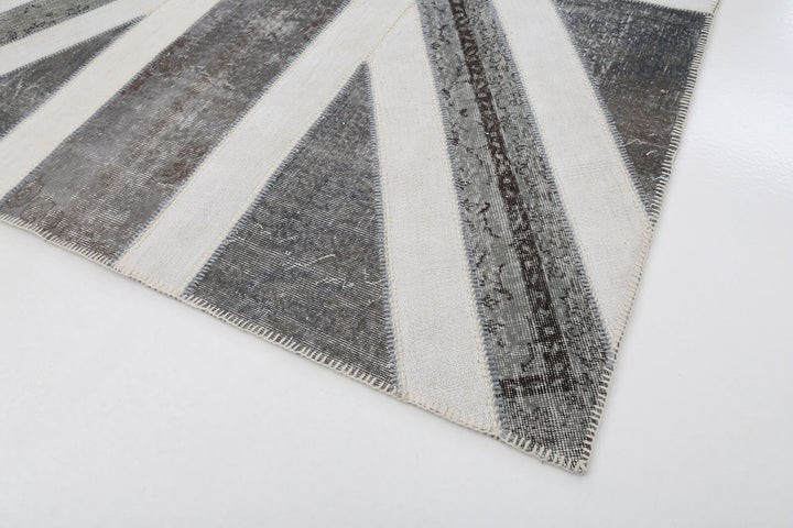 7x10 British Flag Patchwork Rug - 22638