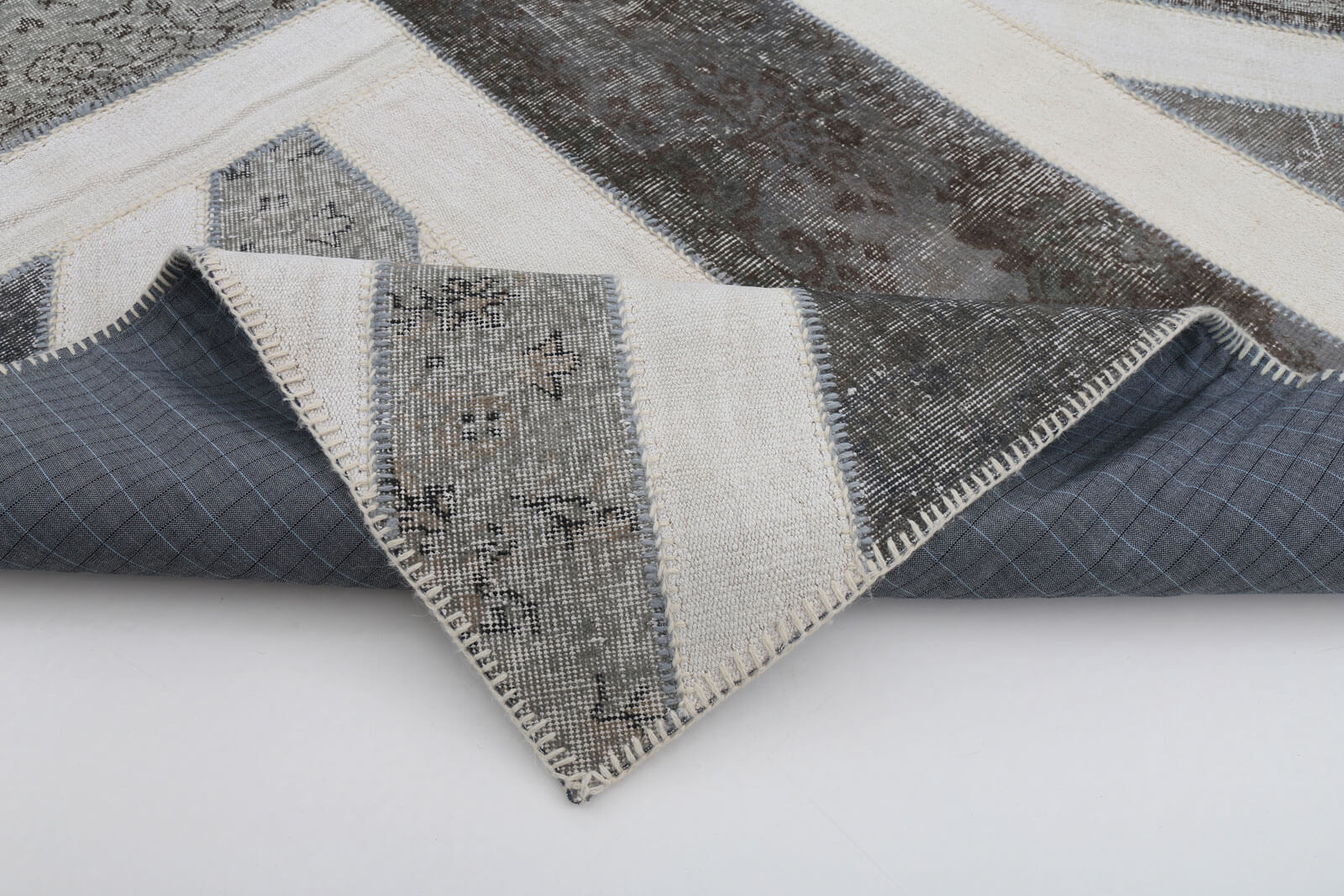 7x10 British Flag Patchwork Rug - 22638