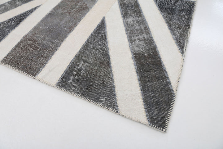 7x10 British Flag Patchwork Rug - 22644