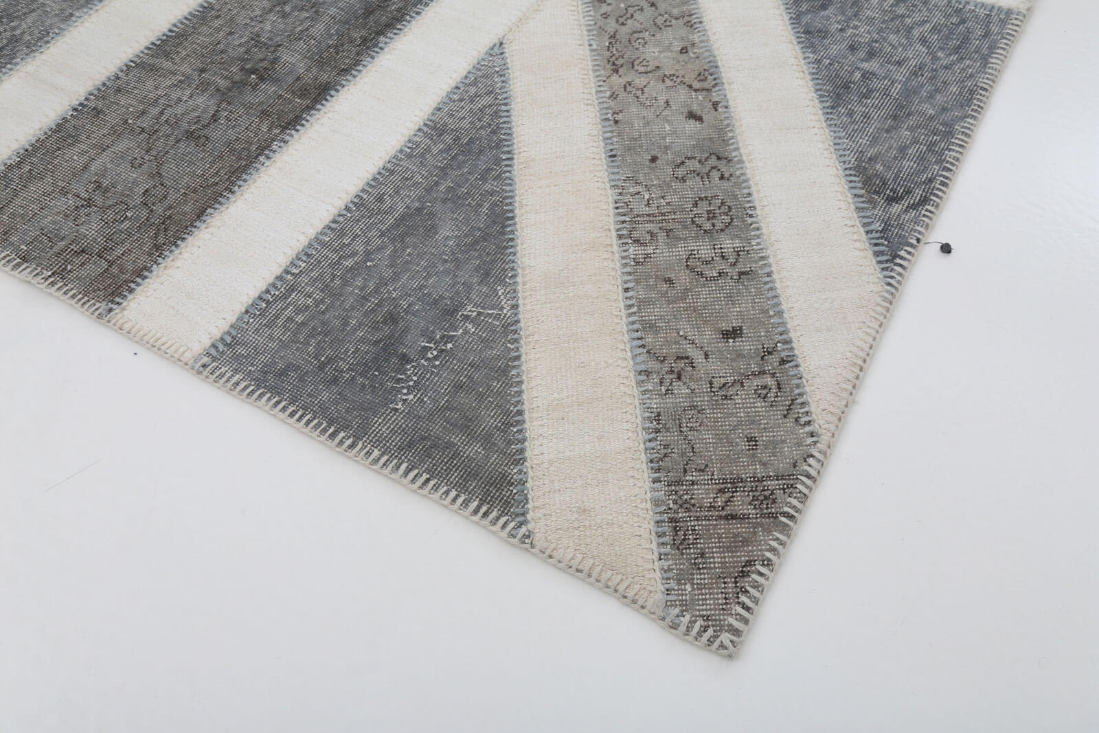 6x8 British Flag Patchwork Rug - 22683