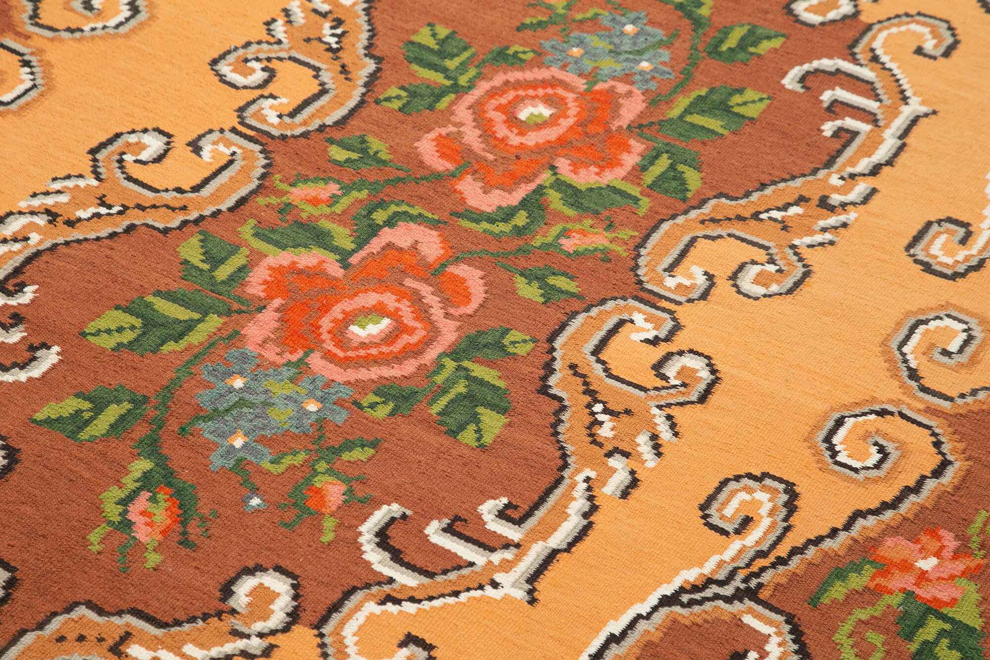 6x9 Brown Vintage Moldovan Kilim Rug - 23417