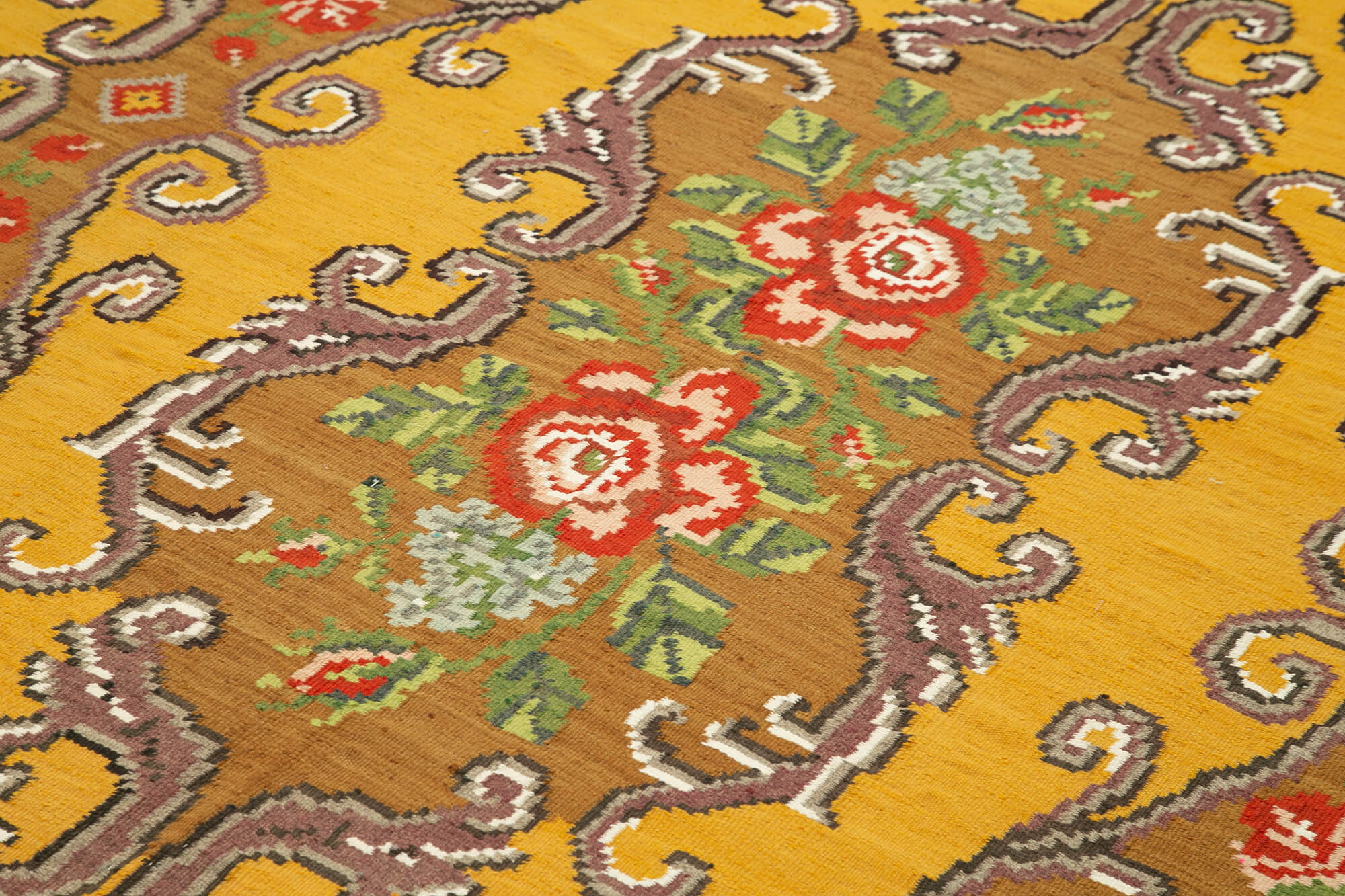 6x9 Brown Vintage Moldovan Kilim Rug - 23422