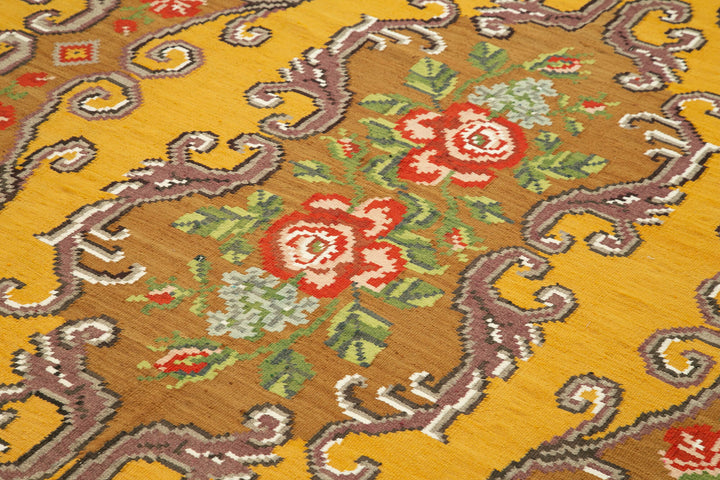 6x9 Brown Vintage Moldovan Kilim Rug - 23422