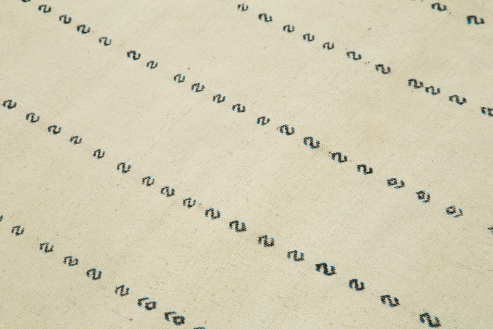 4x10 White Oriental Kilim Rug - 23484