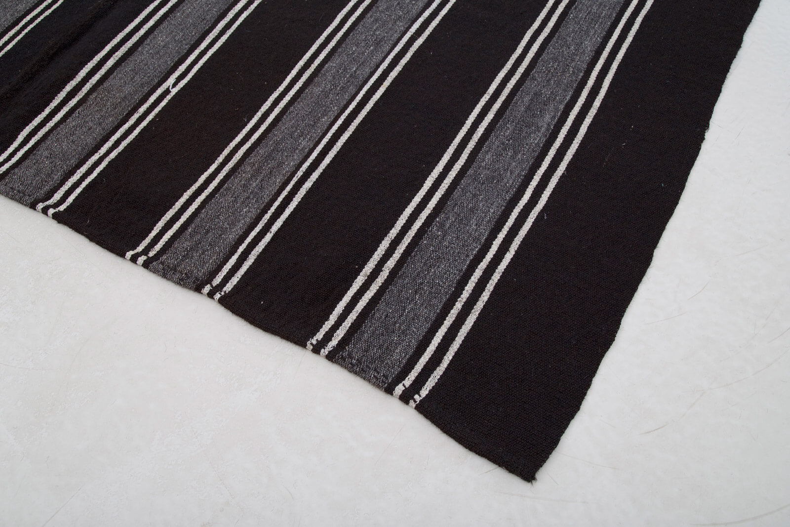 7x11 Brown Vintage Turkish Kilim Rug - 23660