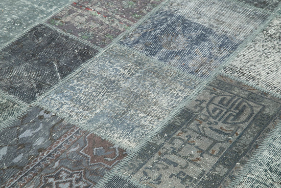7x10 Grey Patchwork Rug - 24074