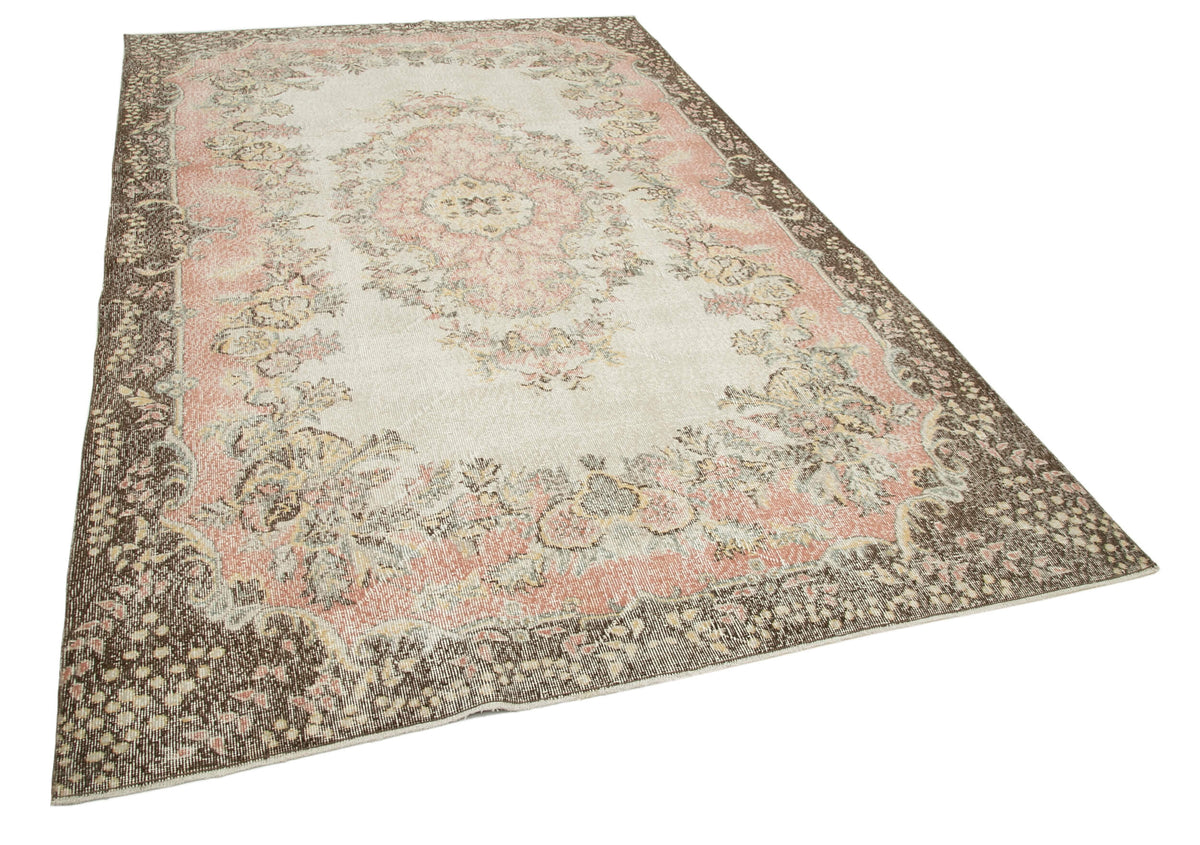 6x10 Beige Turkish Vintage Area Rug - 25049