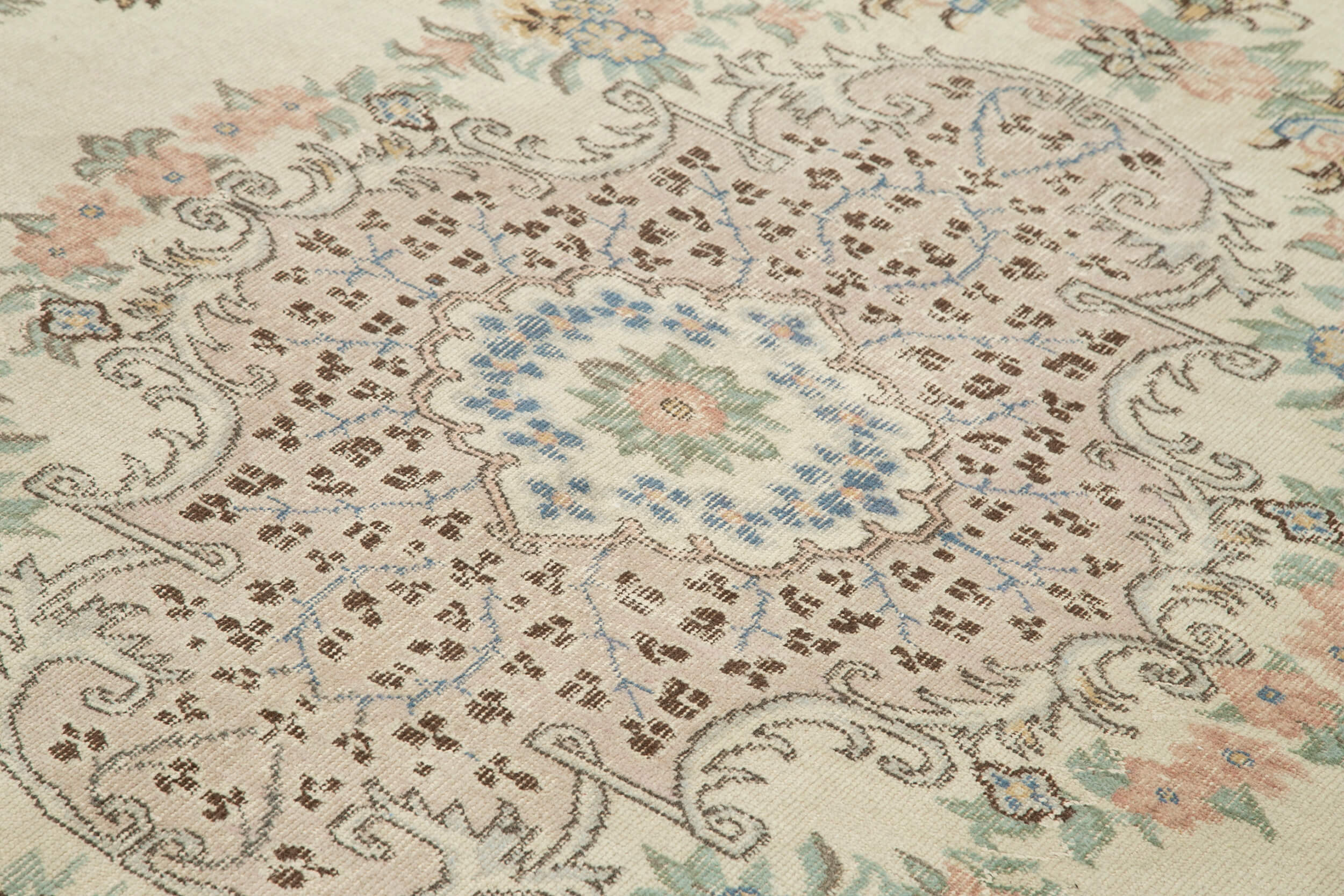 7x10 Beige Turkish Vintage Area Rug - 25059
