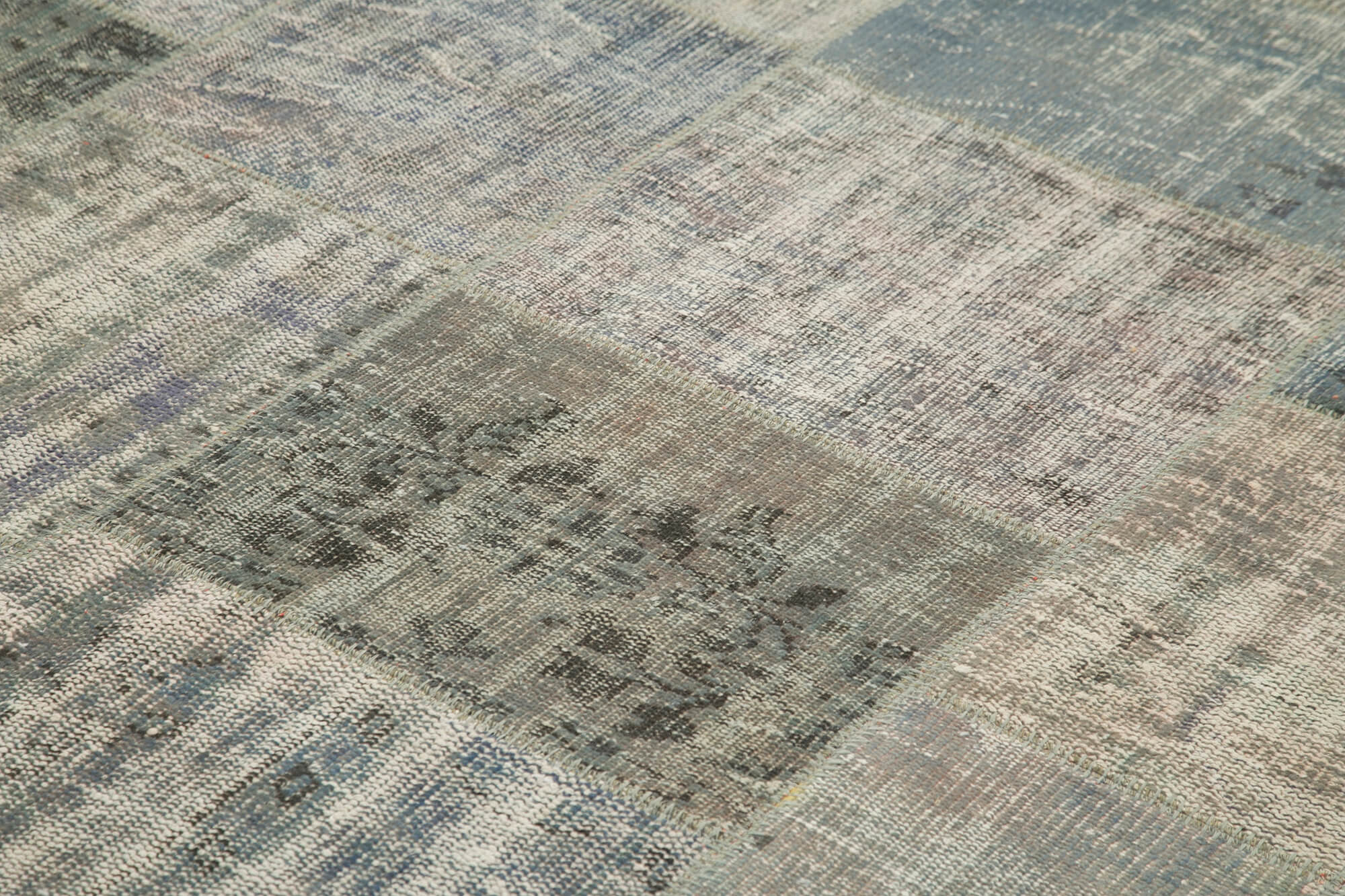 8x11  Grey Patchwork Rug- 25290