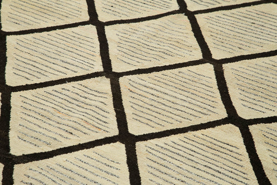 8x10 Beige Contemporary Area Rug - 26874