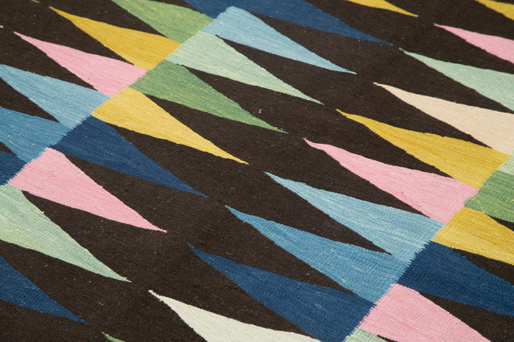 6x8 Black Contemporary Area Rug - 26952