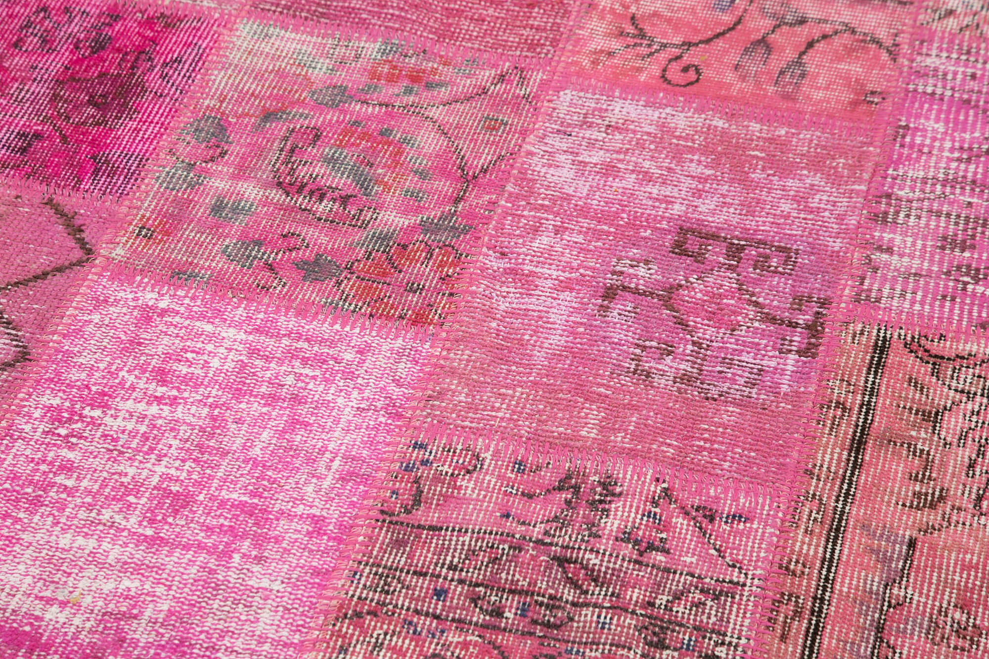 6x6 Pink Round Patchwork Rug - 29155