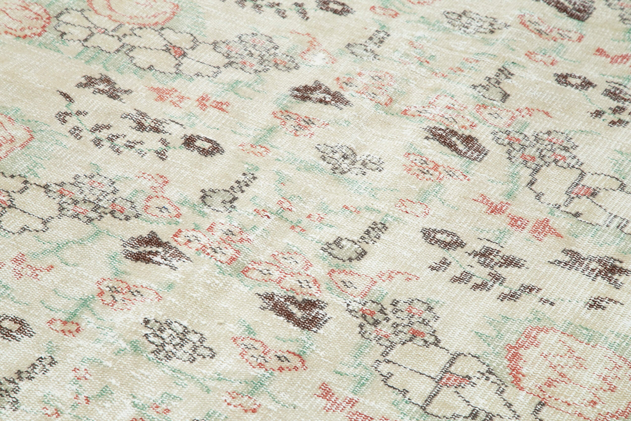 6x9 Beige Turkish Vintage Area Rug - 29774