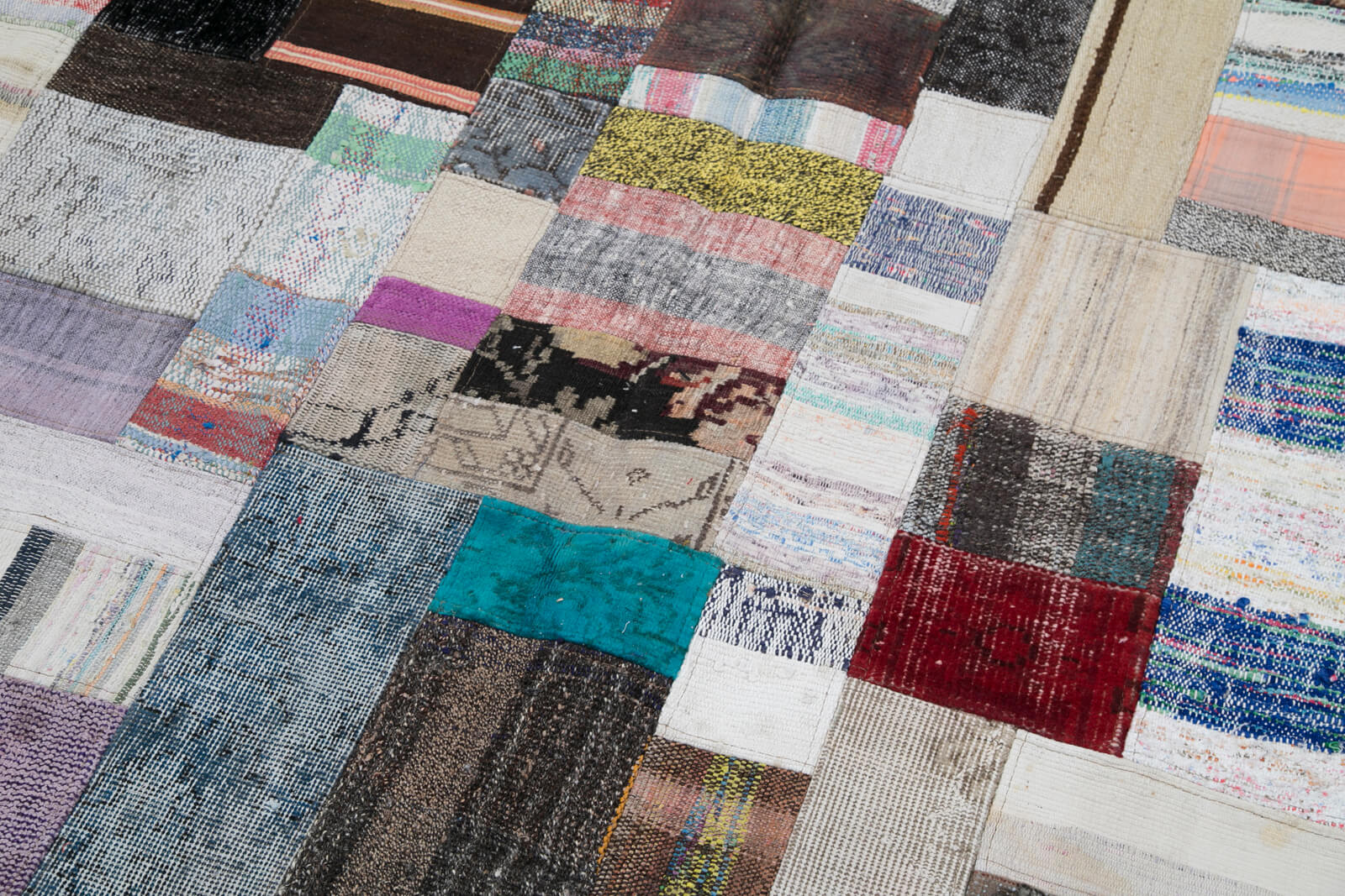 7x10 Multicolor Kilim Patchwork Rug - 30325