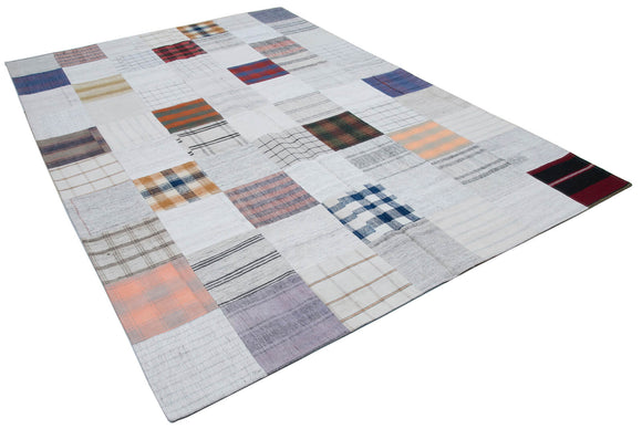 7x10 White Kilim Patchwork Rug - 30350
