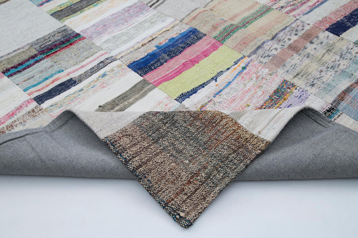 7x10 White Kilim Patchwork Rug - 30368