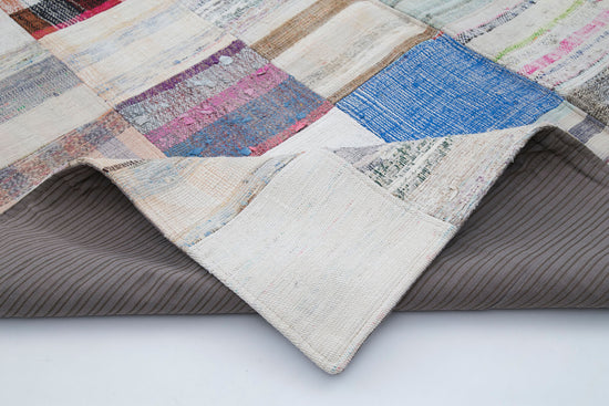 7x10 White Kilim Patchwork Rug - 30370